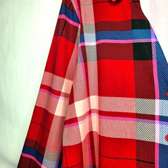 Soma Embraceable Notch Collar Pajama Top. Red Plaid XL - Picture 8 of 14